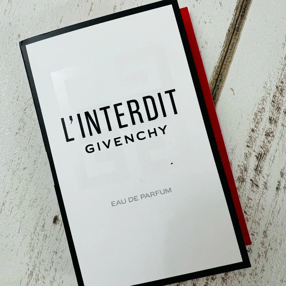 Givenchy Irresistible & L’inderdit Parfume Sample Spray Bundle - Picture 3 of 6